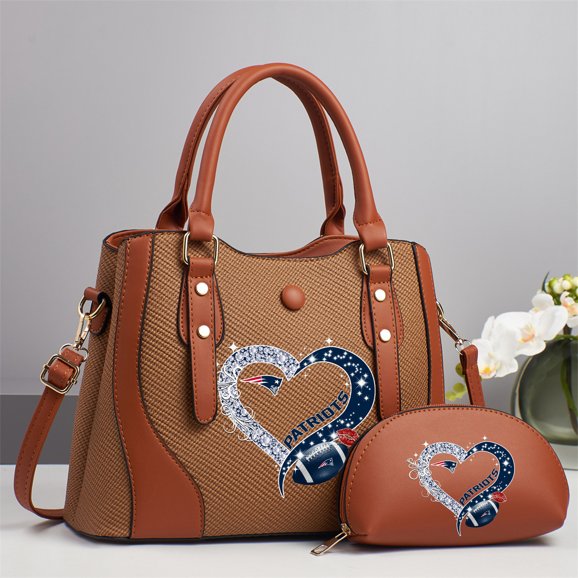 Emerald Tote — Free Wristlet Included New England Patriots PUHA022