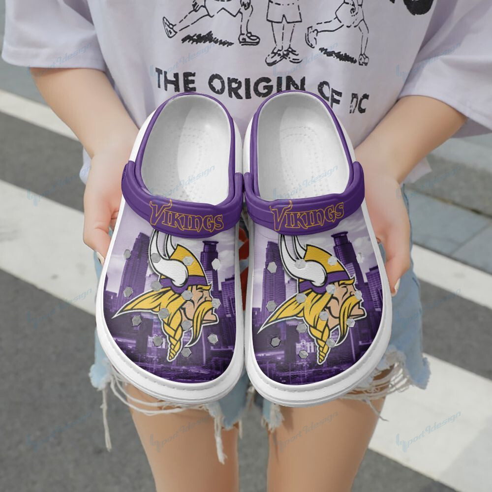 Minnesota Vikings Limited Clog 58