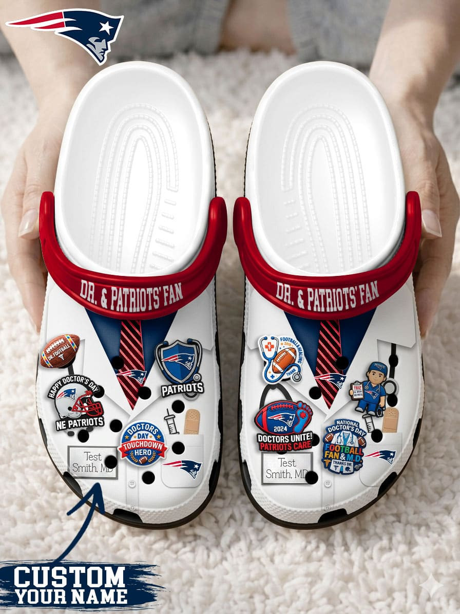 New England Patriots | PREMIUM NFL NATIONAL DOCTOR'S DAY CLOGS WITH 8 CHARMS HY