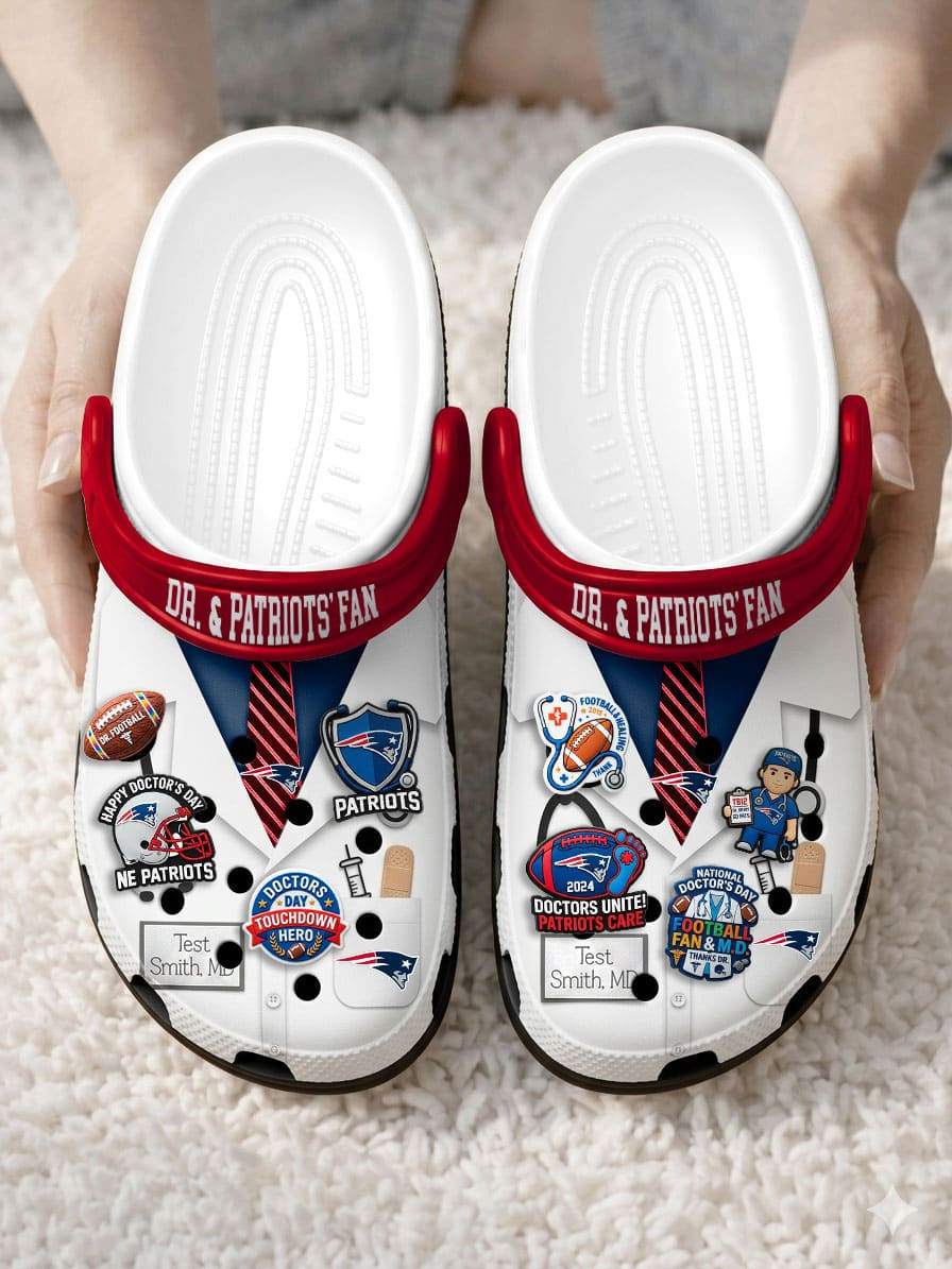 New England Patriots | PREMIUM NFL NATIONAL DOCTOR'S DAY CLOGS WITH 8 CHARMS HY
