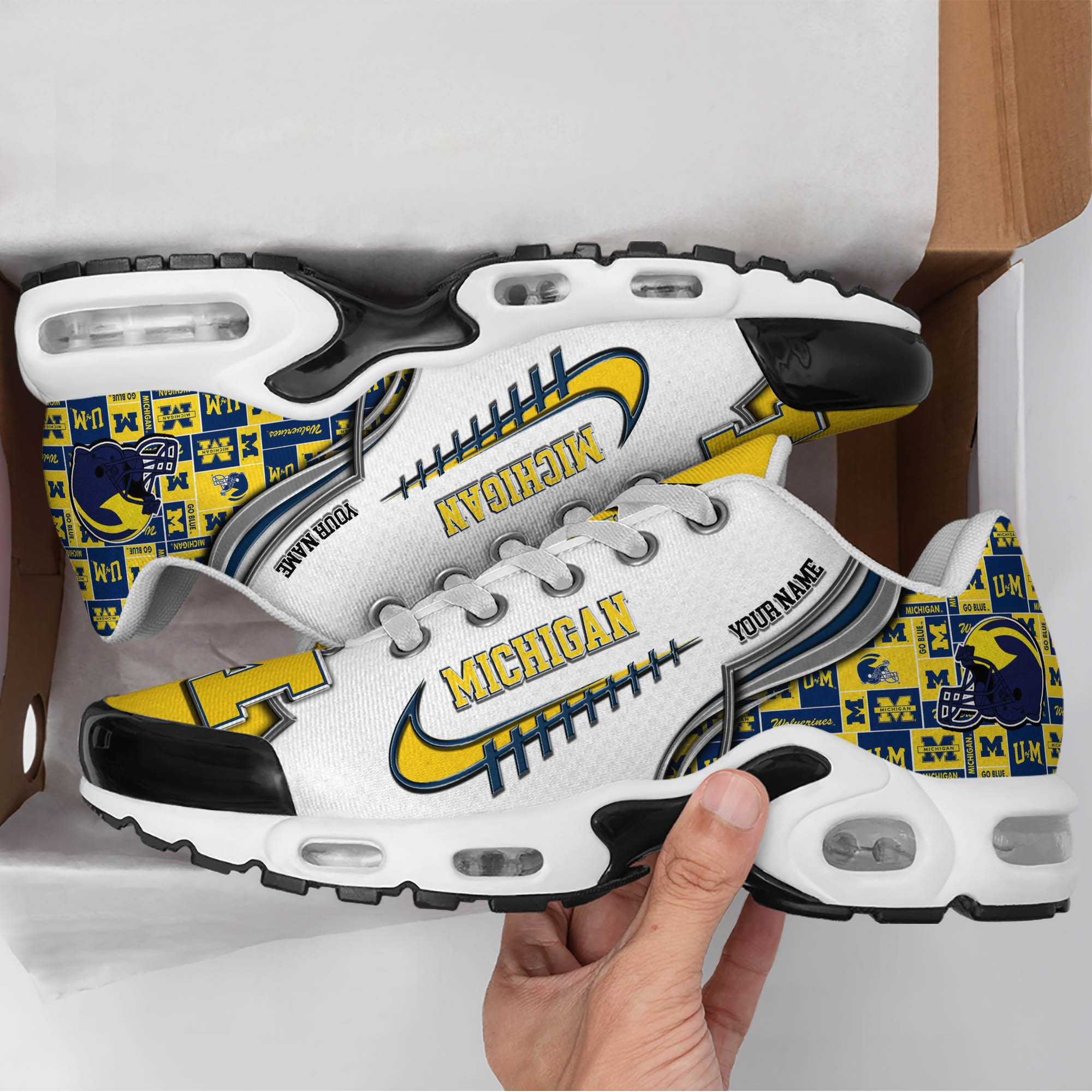 Michigan Wolverines Personalized Plus T-N Youth Sneakers T8D433FG