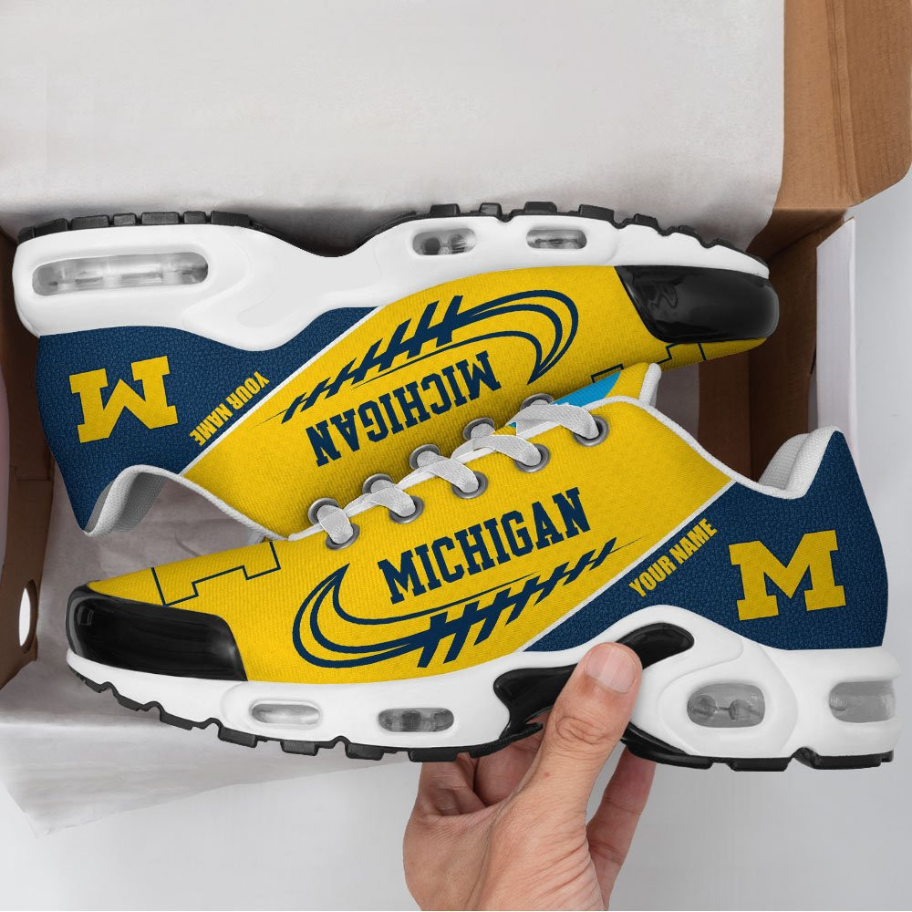 Michigan Wolverines Personalized Plus T-N Youth Sneakers T8DF56
