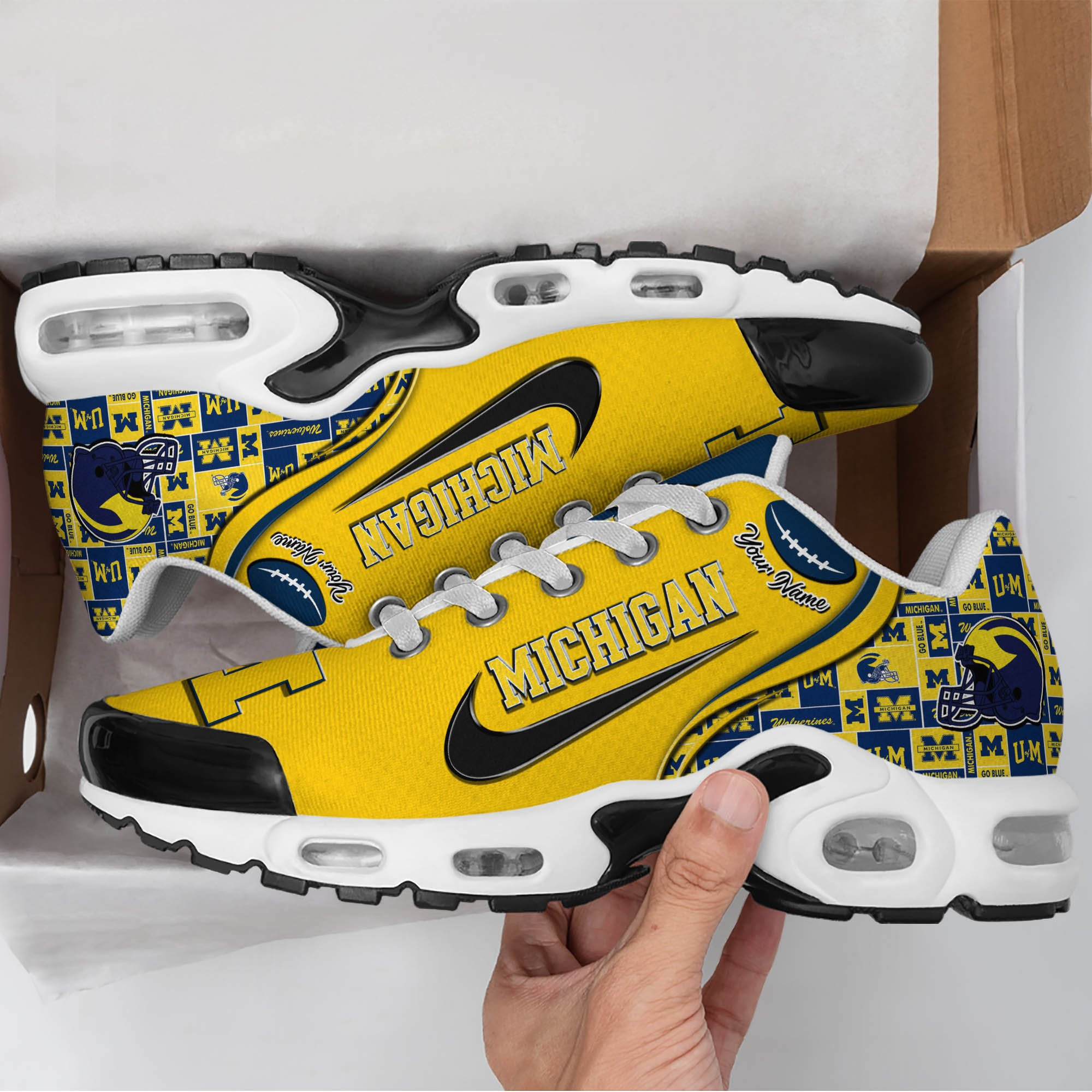 Michigan Wolverines Personalized Plus T-N Youth Sneakers T8D45VF