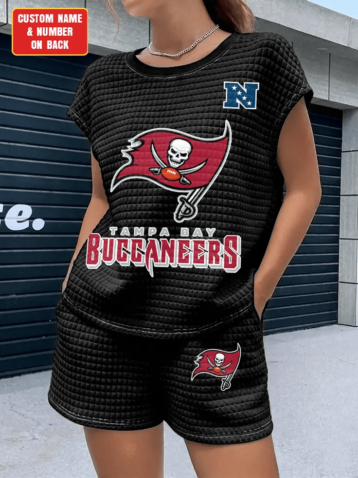 Tampa Bay Buccaneers Women Waffle Bat Sleeves Shirt And Shorts Set PA6HNM